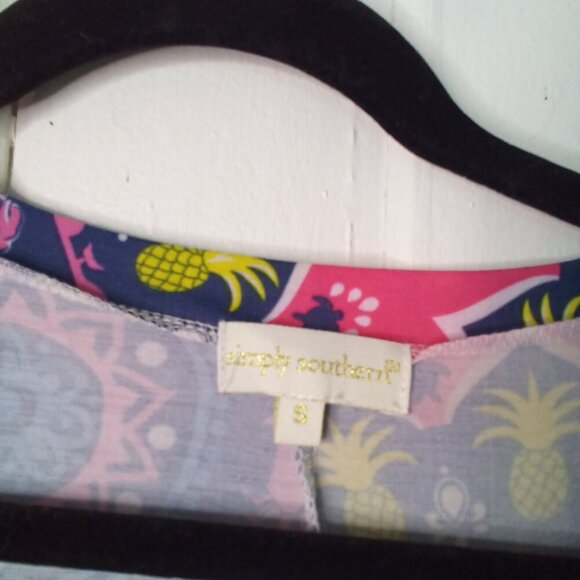 Simply Southern Blouse Tunic Women S 3/4 Sleeve Asymmetrical Hem Pineapple Crabs - Picture 11 of 15